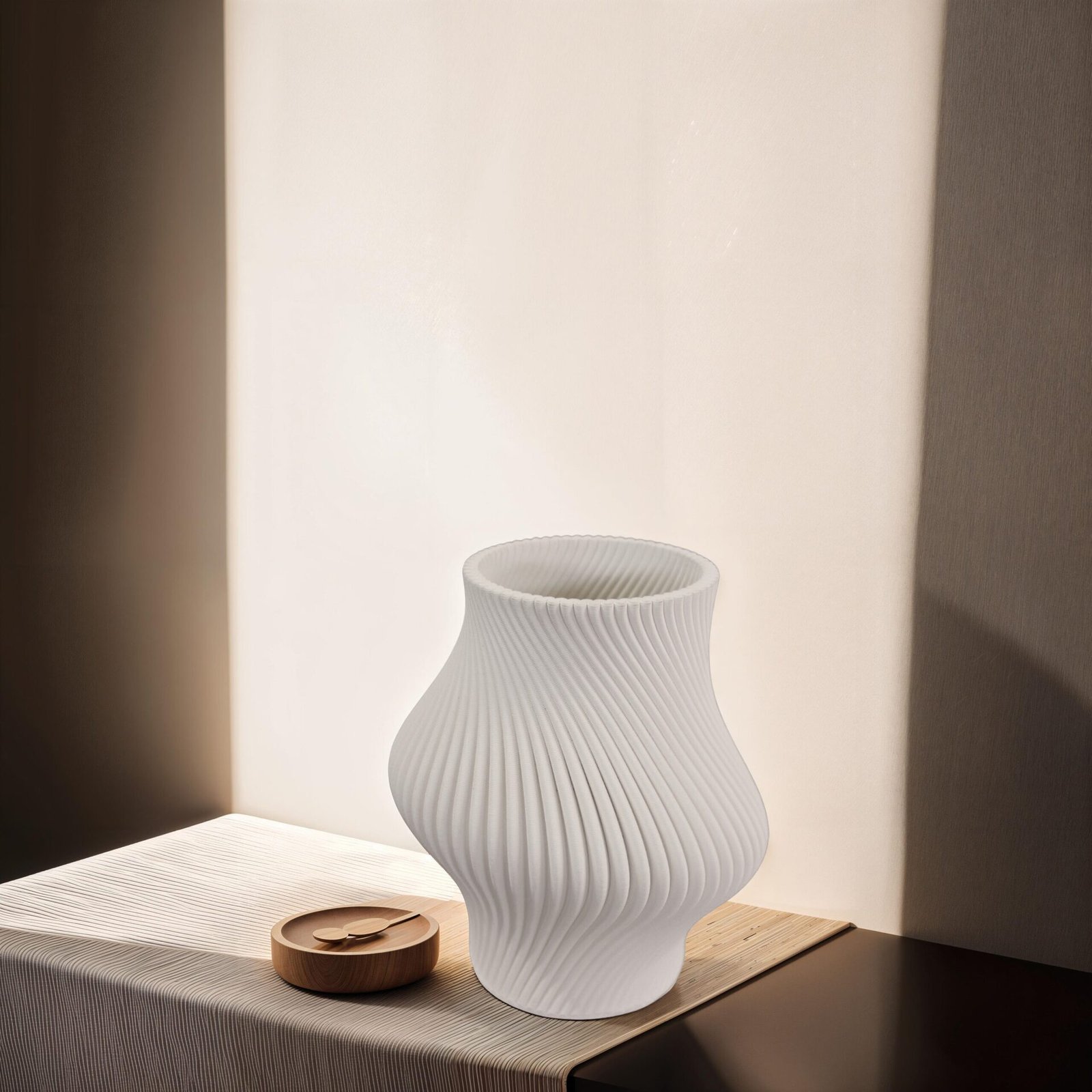 VASE-SKYL-WHIT-1819-3-scaled
