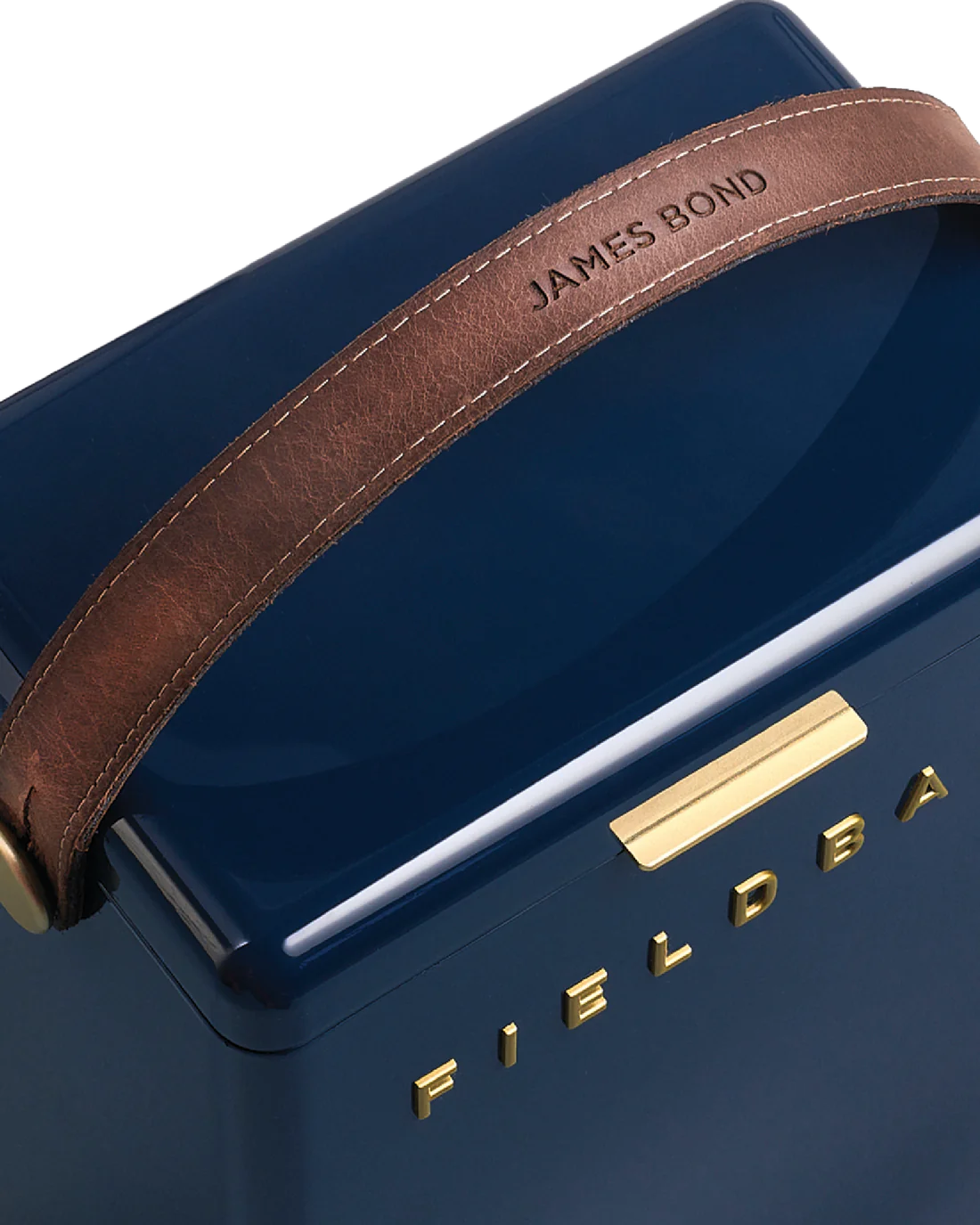 DBSBB04-Personalisation1600x2000WEB.webp