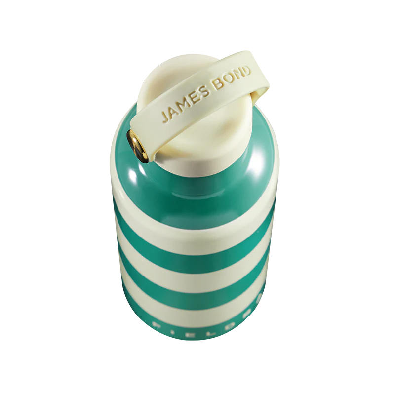 FieldBottle_HandleEngraving_WEB_04.webp
