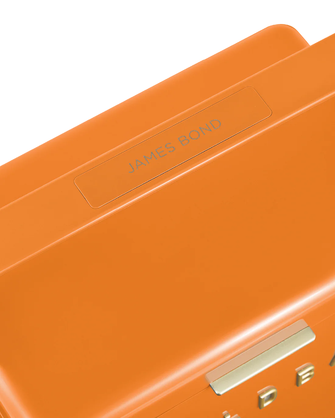 MiniBarOO04-Personalisation1600x2000WEB-1.webp