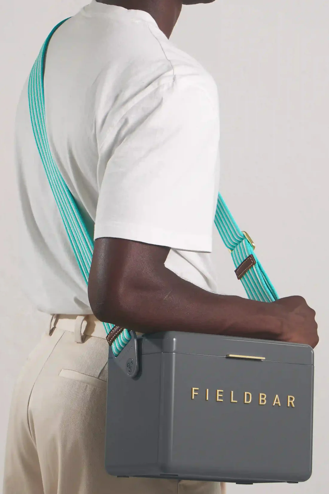 PRODUCT_SHOT_Mini_Bar_Swing_Sling_Oyster_Grey_02_result.webp