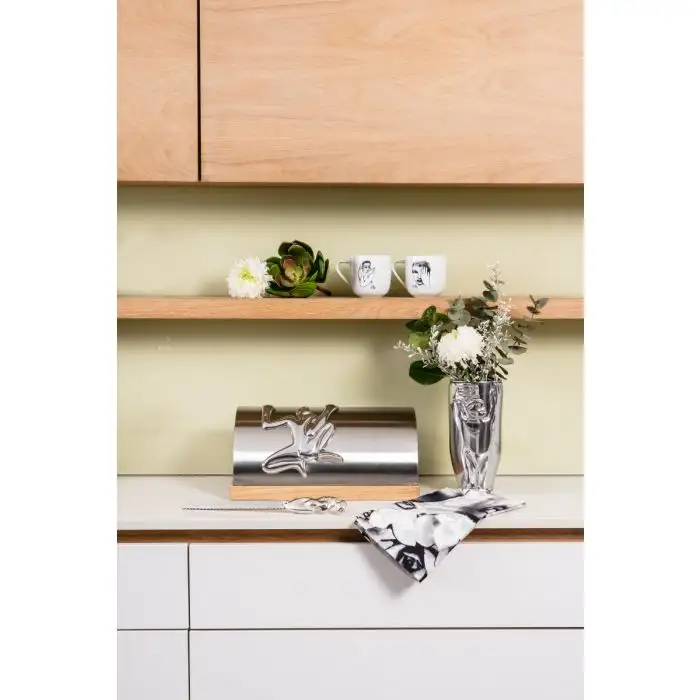 cb21_breadbin_loafer_vase_sumo_breadknife_mugs_2_1_.webp