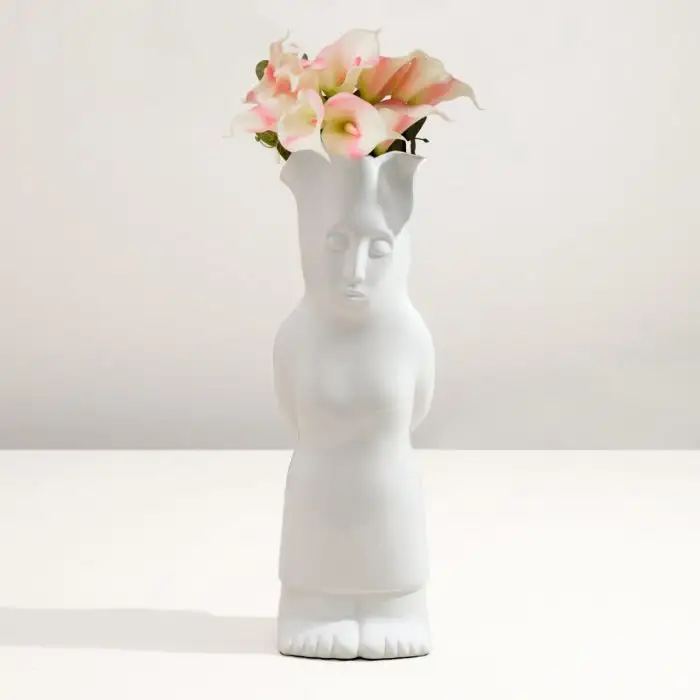 cb24_1600x1600w_open_minded_8.webp